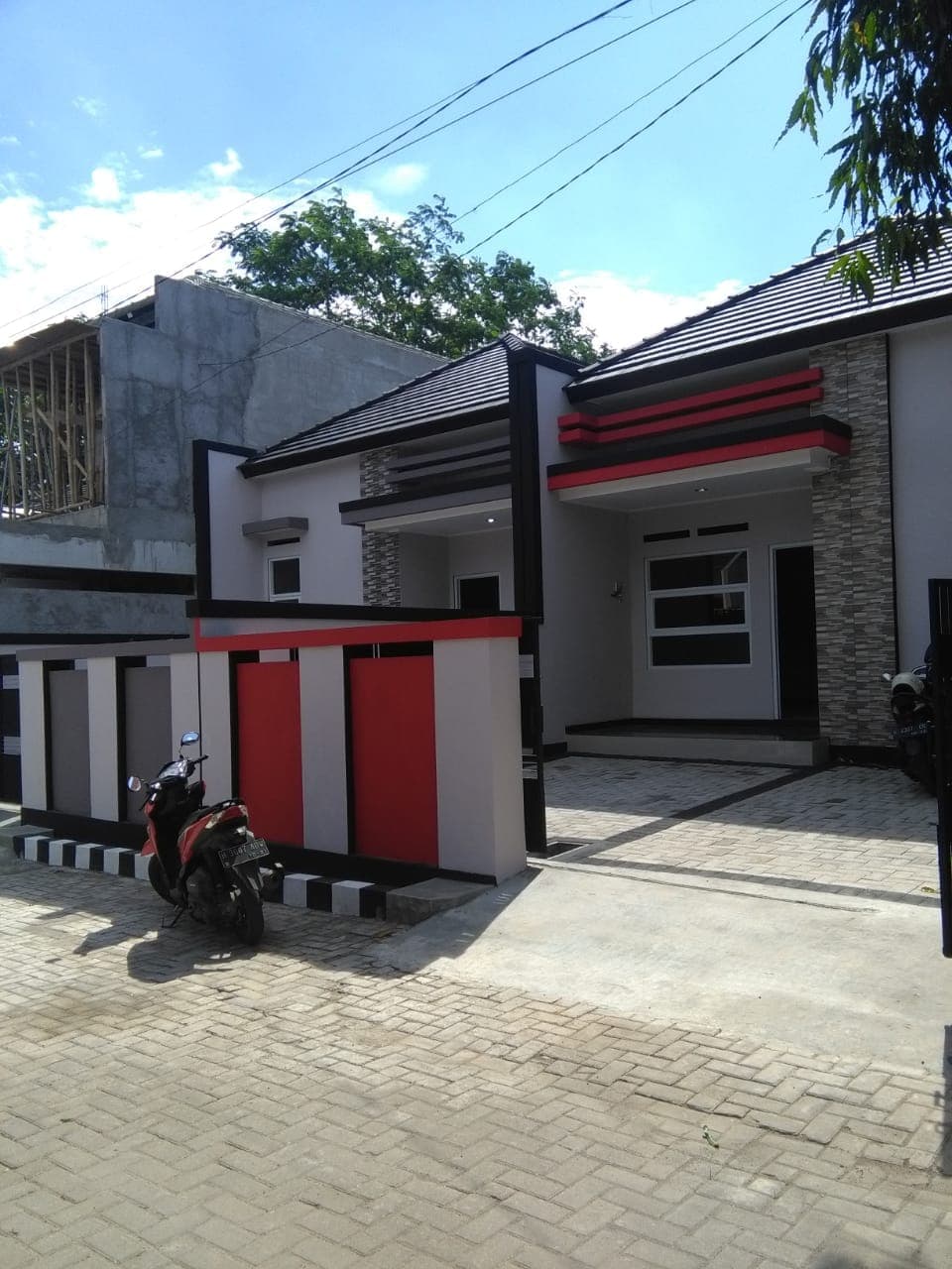 Kostel 2 di Semarang